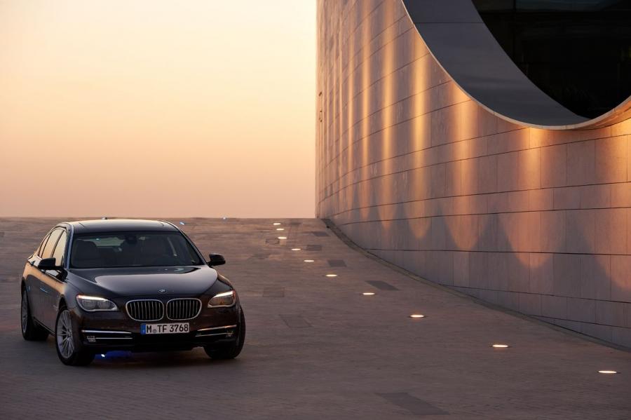  BMW 7-Series 2013 года  (фото 45 из 123)